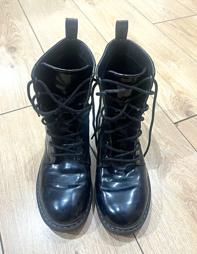 Divided black patent - h&m,
