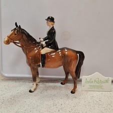 Beswick Huntsman Huntswoman On A brown Horse 1730 Rare Figurine perfect 