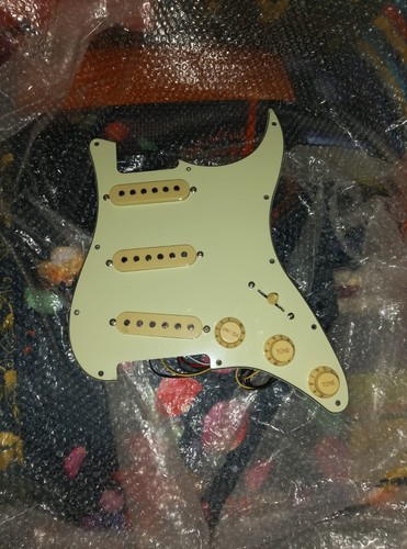 Fully loaded scratch plate - fully,