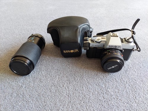Minolta 300 35mm film camera - x-300,