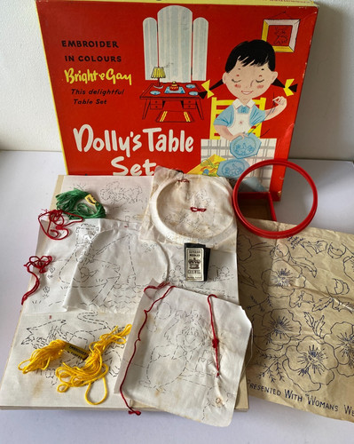 Vintage dolly colour - vintage, dolly's