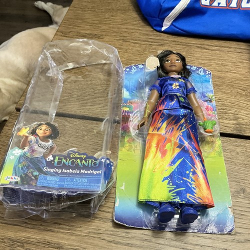 Disney encanto singing isabela - disney,