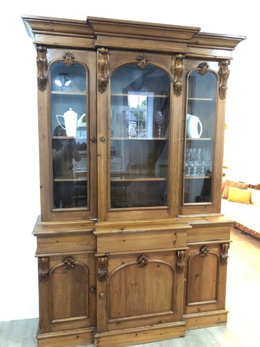 Large pine dresser - large,