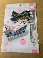 Tonic Studios CHRISTMAS SLEIGH