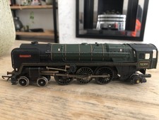 Triang R259 BR Green Class 7MT