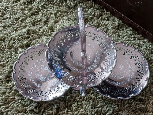 Cake stand silver coloured and - cake,