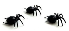 Dolls House 3 Huge Scary Spiders Miniature Halloween Shed Garden Accessory