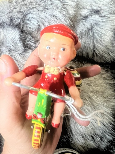 Vintage ringing tricycle tin - ringing,