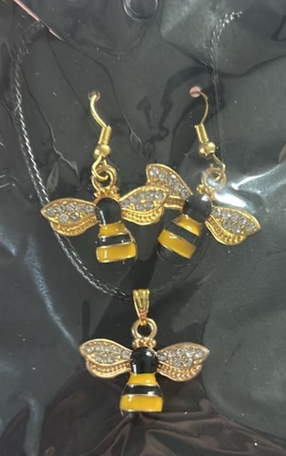 Bee necklace and - earring, set