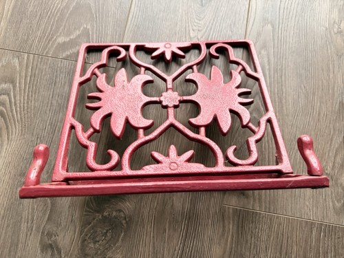 Vintage cast iron - cast, book