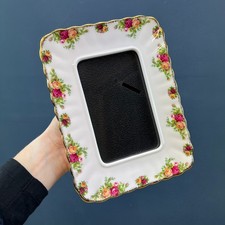 VINTAGE ROYAL ALBERT BONE