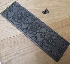 CAST IRON DECORATIVE ORNATE