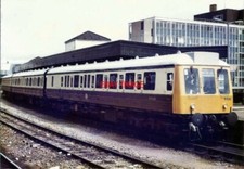 PHOTO  CLASS 117 3-CAR DMU SET