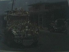 newspaper article 1987 - a taxi american jeeps manilla streets