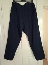 Ladies Walking/Hiking Trousers Worn Once . Regatta Size 20 Navy Blue.  Lined VGC