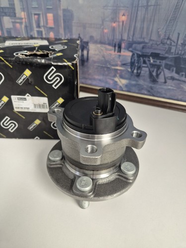 Rear wheel bearing - wheel, hub