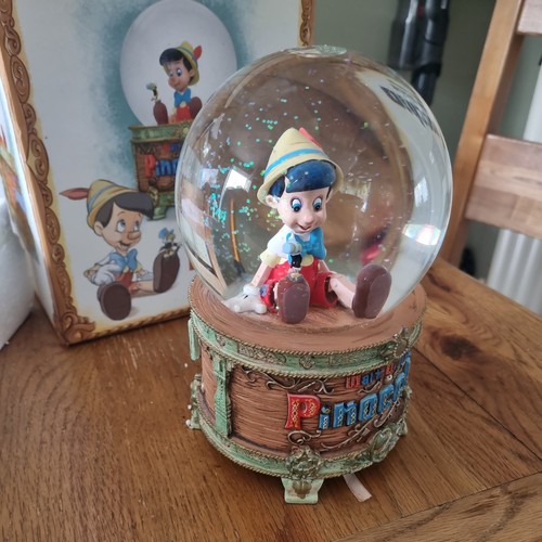 Disney pinocchio snowglobe - pinocchio,