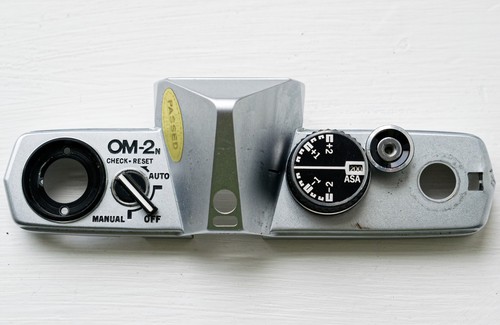 Genuine olympus om2n top plate - om2n,