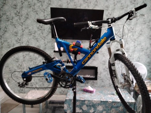 Cannondale super 2000 26in - 2000,