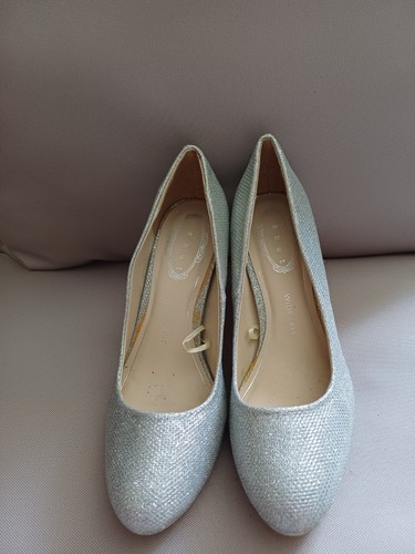 Pretty debenhams debut ladies - pretty,