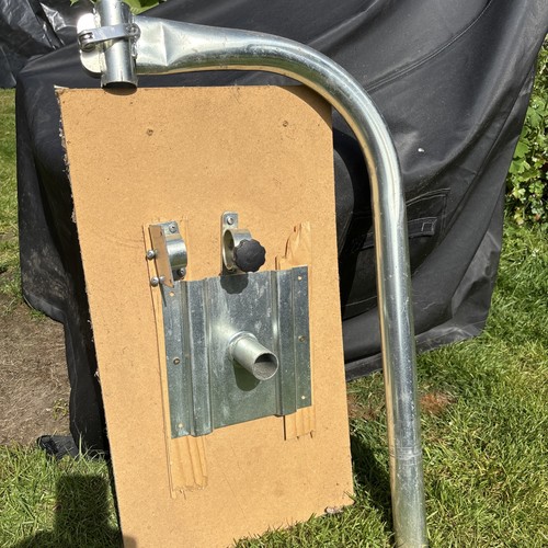 Swing out boom - swing,