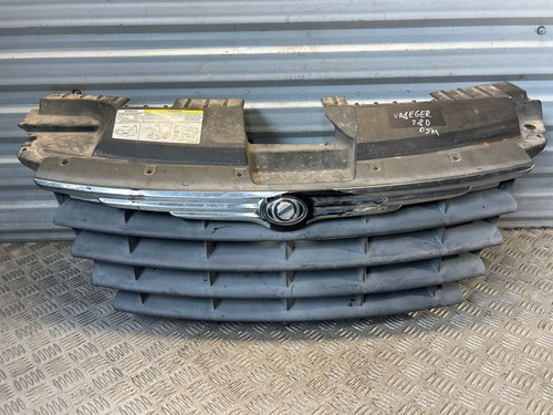 Chrysler voyager 2005 front - chrysler,