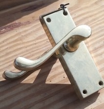 Vintage old Antiques Brqss