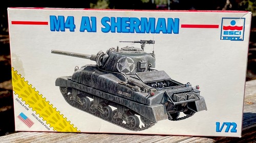 Esci model 8308 sherman - m4,