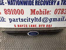 FORD B-MAX ZETEC 1.5 TDCI 2013 FRONT UPPER GRILLE WITH FORD BADGE  AV11-8200-A