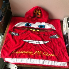 Disney Store Cars Lightning McQueen 95 World Grand Prix Bath Robe 64cm  x 52cm