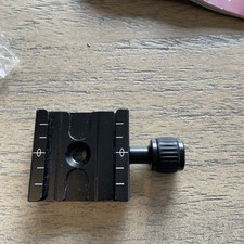 OPTICAL TRIPOD CLAMP WITH MULTIPLE BUBBLE LEVELS - 