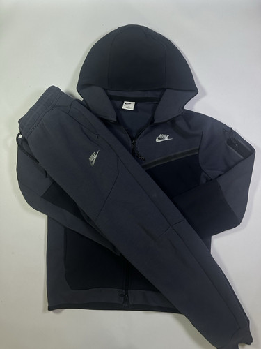 Nike men navy tech fleece - tech,