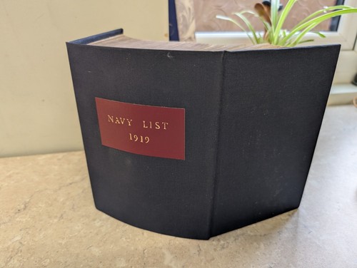 Scarce navy list royal - -,