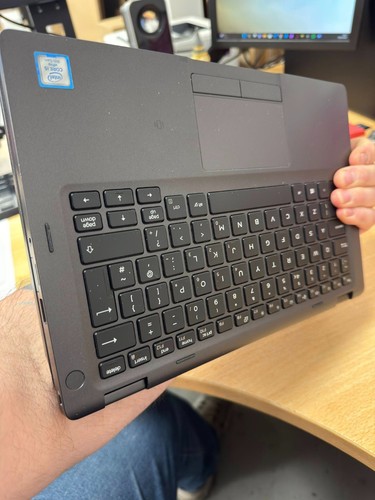 Small laptop tablet dell - small,