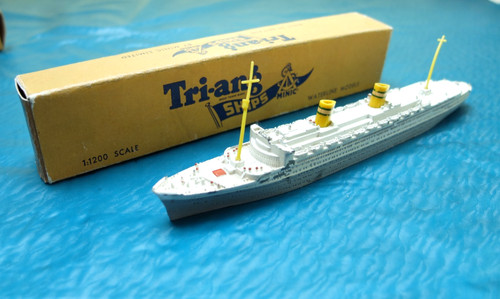 Triang minic ships 706 - triang,
