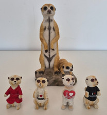 Mixed Size Meerkat Table/