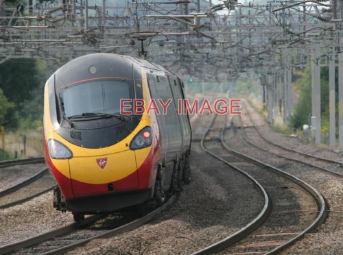 Photo tilting train pendolino - photo,