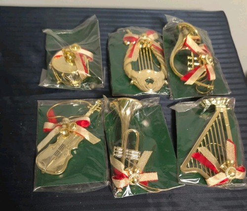Vintage lot gold - vintage,