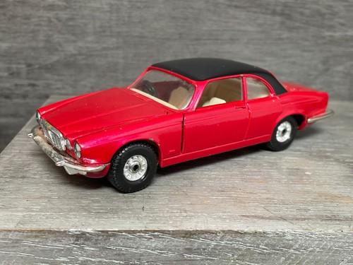 Corgi jaguar xj12c diecast car - jaguar,