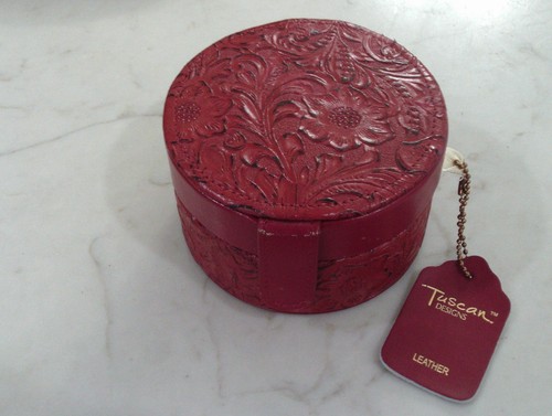 Tuscan designs red - tuscan,