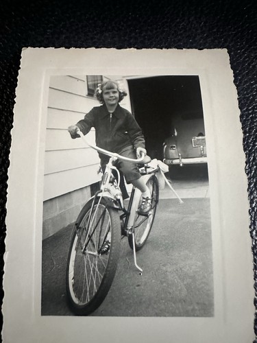 Vintage photograph little girl - little,