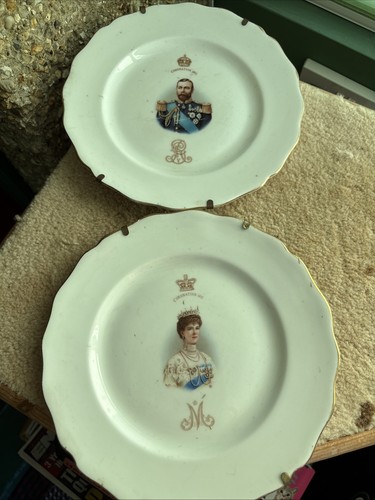 Coronation plates 1911 - coronation,