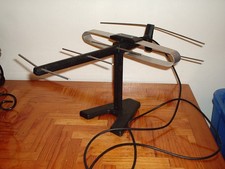 OLD STYLE TV AERIAL ON STAND RETRO ITEM STAGE PROP  TELEVISION TOP AERIAL 12 IN