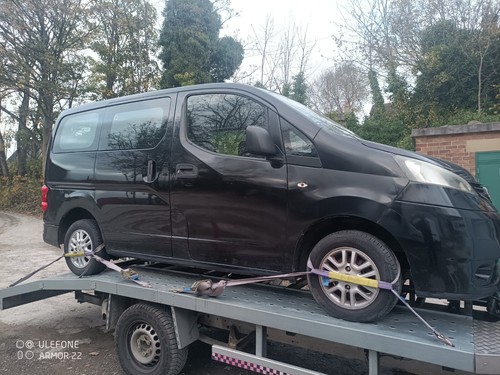 Nissan nv200 seater minibus - nv200,