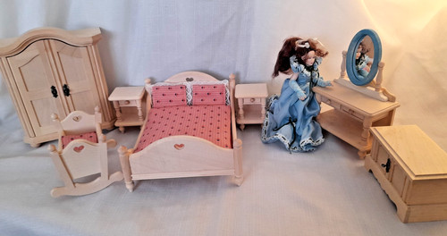 Vintage dolls house - house, miniature