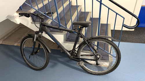Bicycle carrera medium frame - bicycle, carrera-medium