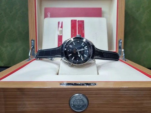 Omega seamaster planet ocean - omega,