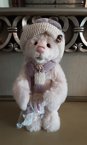 Charlie bears - charlie,