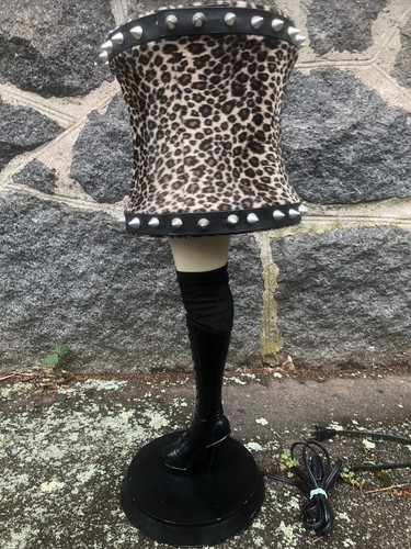 Leg lamp stiletto boot - stiletto,