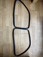 Ford Escort Mk3 & MK4 Rear Quarterlight Rubbers Fixed Brand New Pair